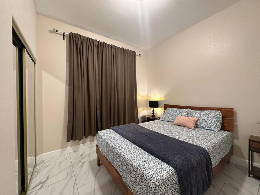הוילה Midway City New Renovated House In Little Saigon מראה חיצוני תמונה