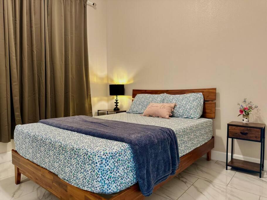 הוילה Midway City New Renovated House In Little Saigon מראה חיצוני תמונה